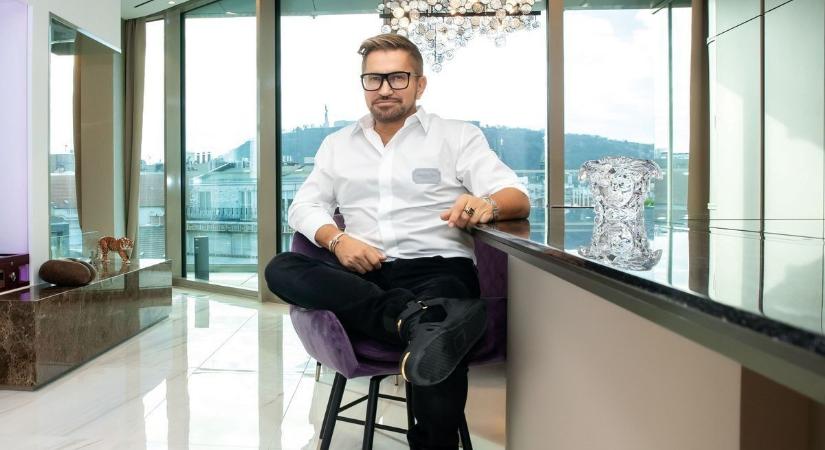 Alig bírta visszatartani a könnyeit az édesanya, Jákob Zoli kedvessége határtalan