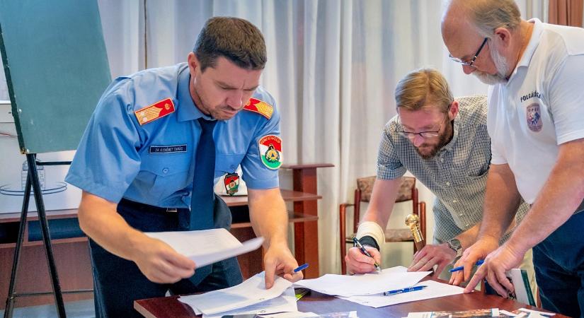 A Katasztrófavédelem is csatlakozott a Közös ügyünk az állatvédelem Alapítvány Állatvédelmi Kompetencia Programjához