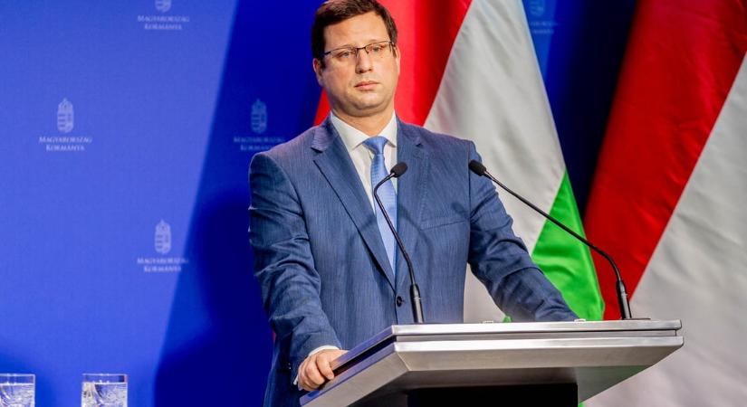 Reális a 4/5? Megkérdeztük Gulyást Orbán pólójának a feliratáról