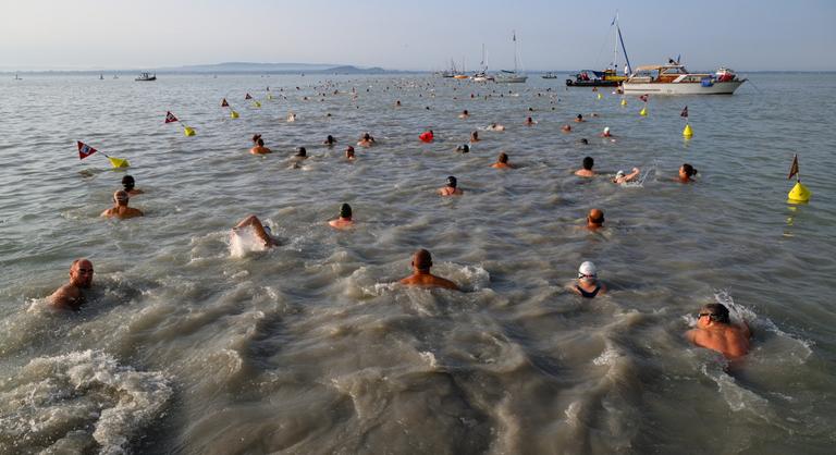 Újra elhalasztották a Balaton-átúszást
