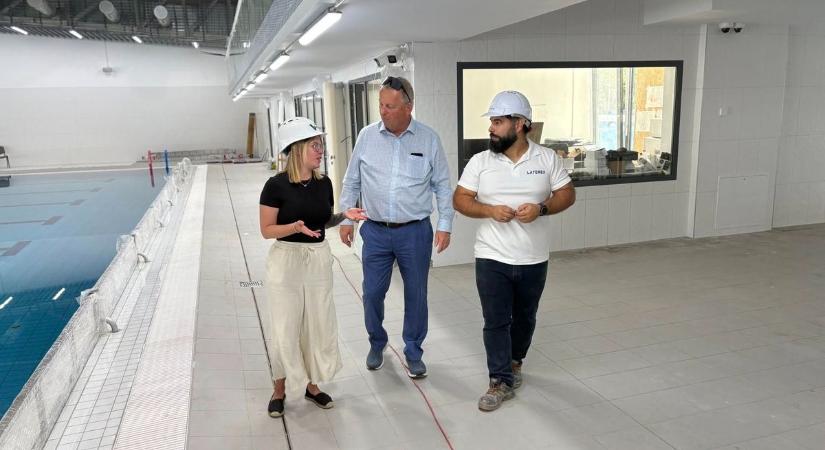 Ez ám a jó hír! Célegyenesben a szekszárdi uszoda építése, átadó szeptemberben
