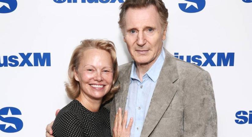 Liam Neeson elhunyt feleségének barátai megtörték a csöndet: Pamela Anderson és a színész kapcsolatáról így vélekednek