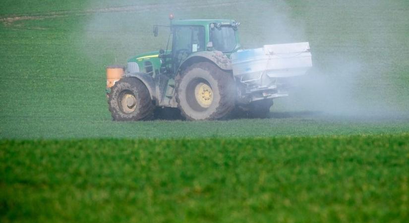 Rendeletmódosítással kedvez a gazdáknak az agrártárca