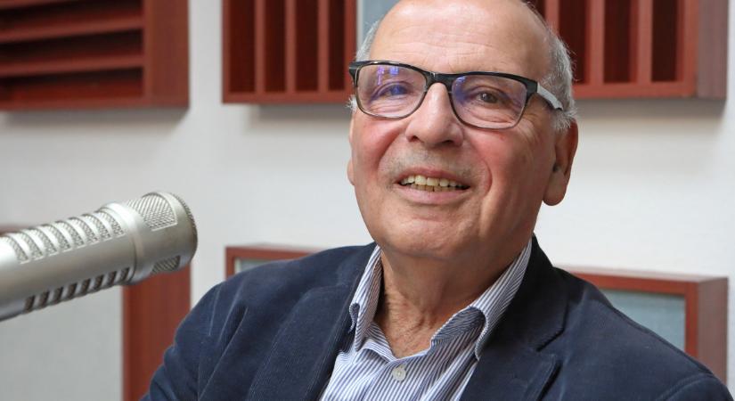 Majtényi: Nekem mondjuk három doktorátusom van, de mégis kinyílik a bicska a zsebemben arra a hírre, hogy egy faluba csak diplomával lehetne beköltözni