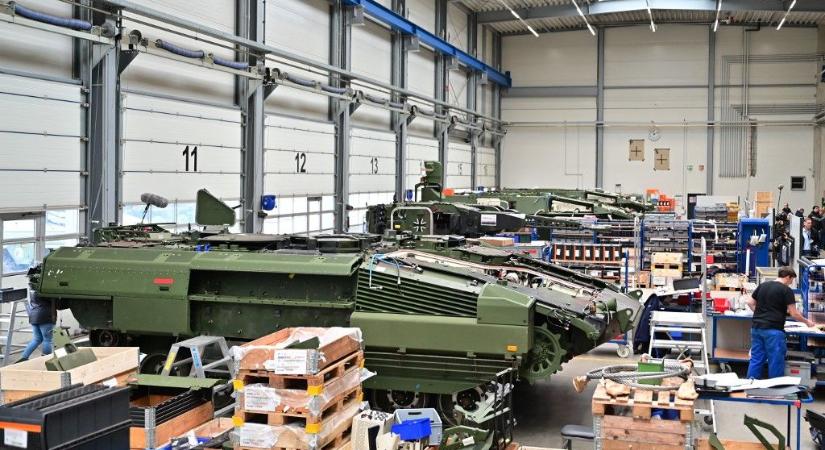 A fegyverbeszerzésekben is irreálisak von der Leyen ígértei Trumpnak