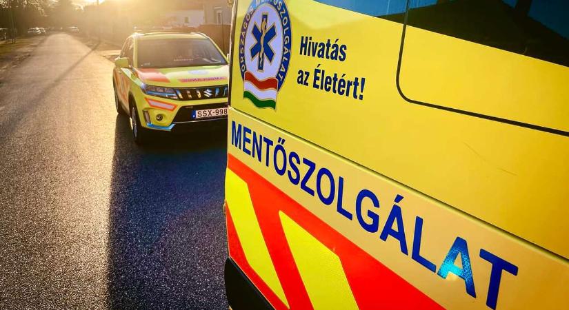 Túlélte a 6 hetes csecsemő, aki kirepült az autóból Endrédnél
