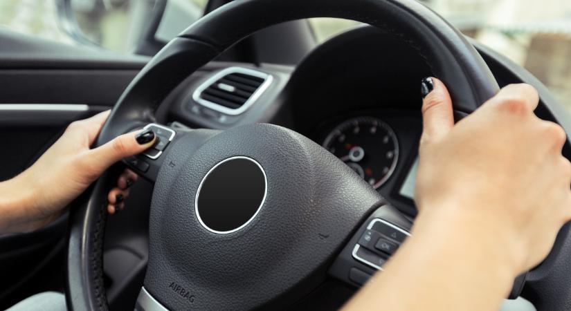 Az agresszív vezetés már kezd ciki lenni, a többség inkább nem törné össze a kocsiját
