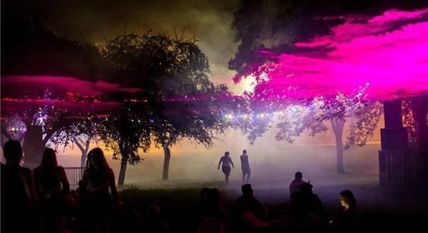 Kezdődik a Sziget: tömegközlekedéssel menjetek a fesztiválra!
