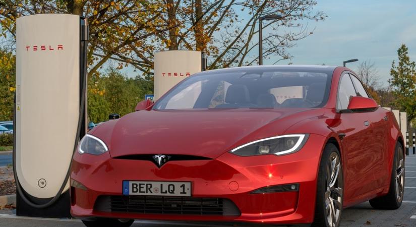 A Tesla visszavonulót fújt Magyarországon, egyeduralkodó lehet a BYD?