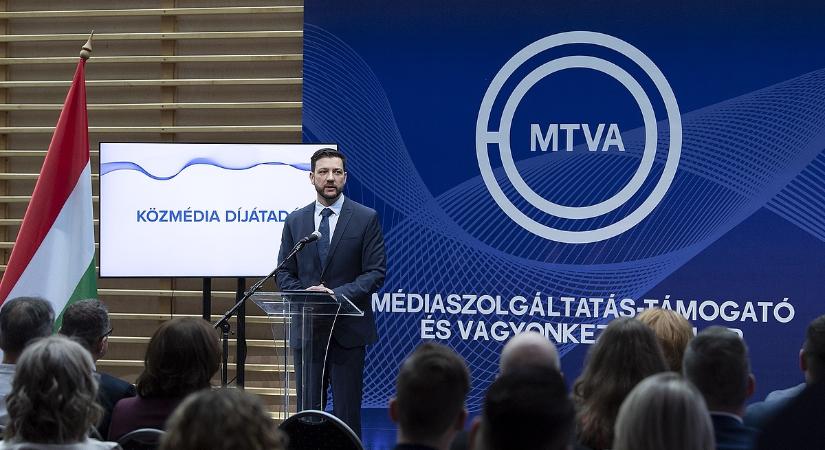 Bírságot kapott a közmédia, a TV2 és a HírTV a kormányreklámok miatt