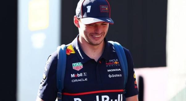 Verstappen és Vasseur is marad – csütörtöki F1-es hírek a Hungaroringről