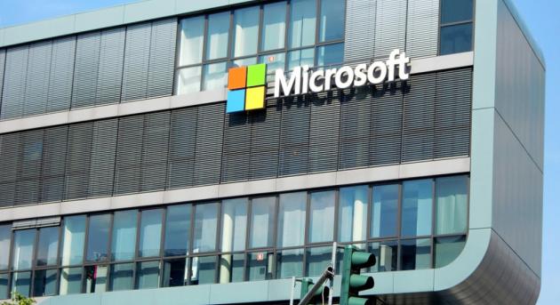 A Microsoft lett a világ második vállalata, amelynek piaci értéke meghaladta a 4 trillió dollárt