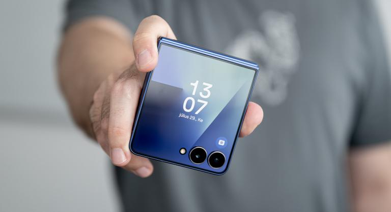 Ennél már nehezen lehetne tökéletesebb a Samsung új hajlíthatója