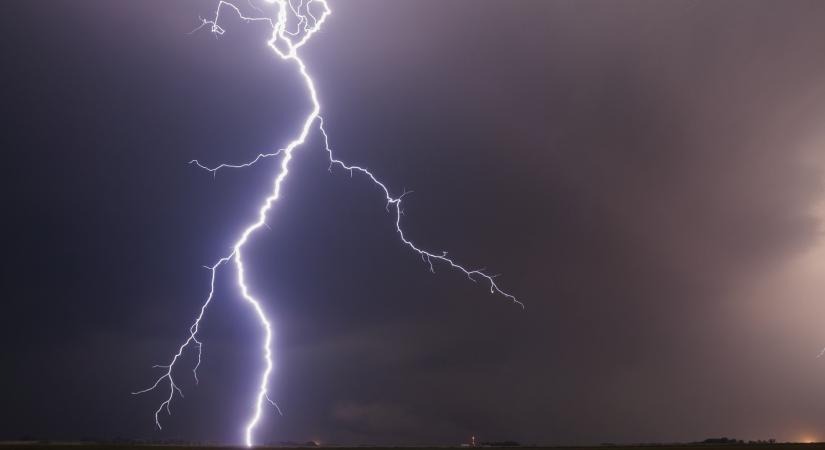 Megavillámot hitelesítettek: 829 kilométeren keresztül húzódott