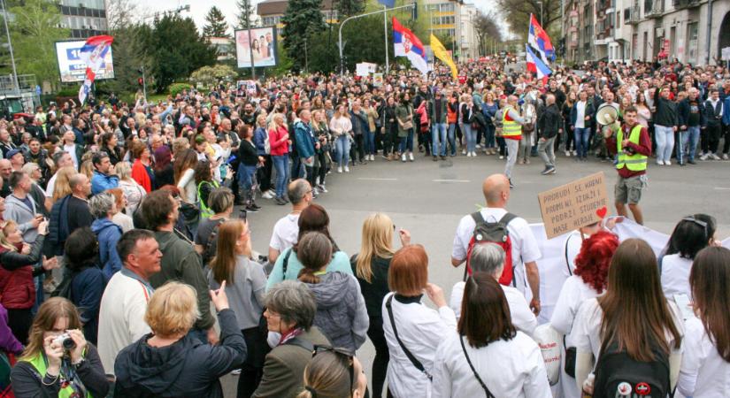 Még erősebben, még hangosabban! – Újabb tüntetés lesz Szabadkán vasárnap