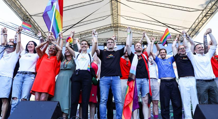 Nem vonulhatnak a Nemzeti Nyomozó Iroda épületéig a Karácsony Gergely mellett kiálló tüntetők