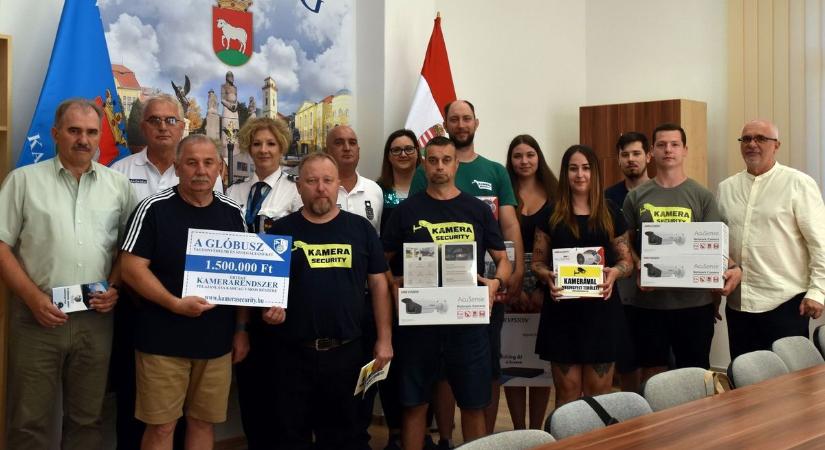 Zebrákhoz kerülhetnek a biztonsági eszközök Karcagon
