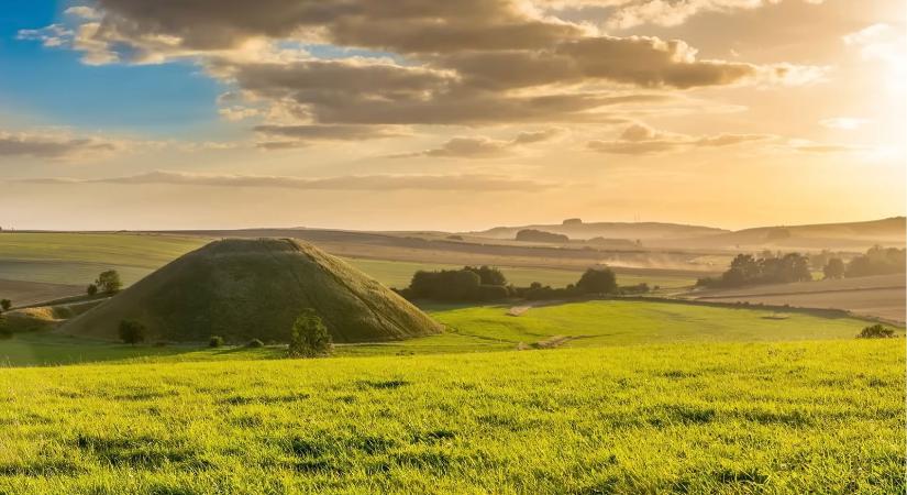 Piramist találtak a Stonehenge mellett, a tudósok nem hiszik el, hogy ez megtörténhetett