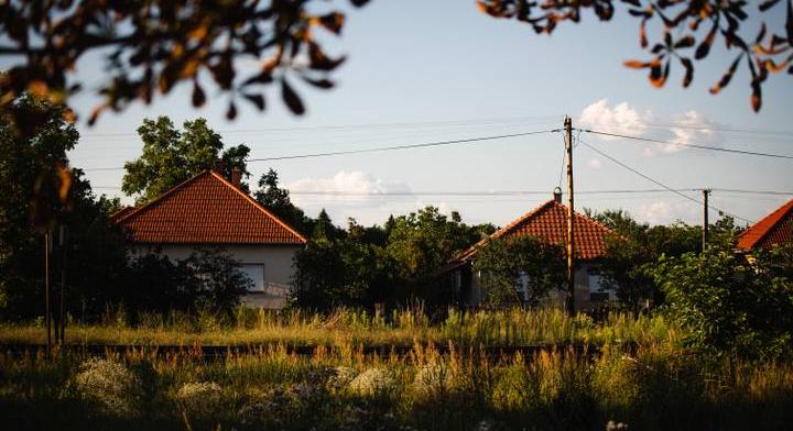 Ezen a magyar településen kel fel először a nap: többször is a pusztulás szélére került