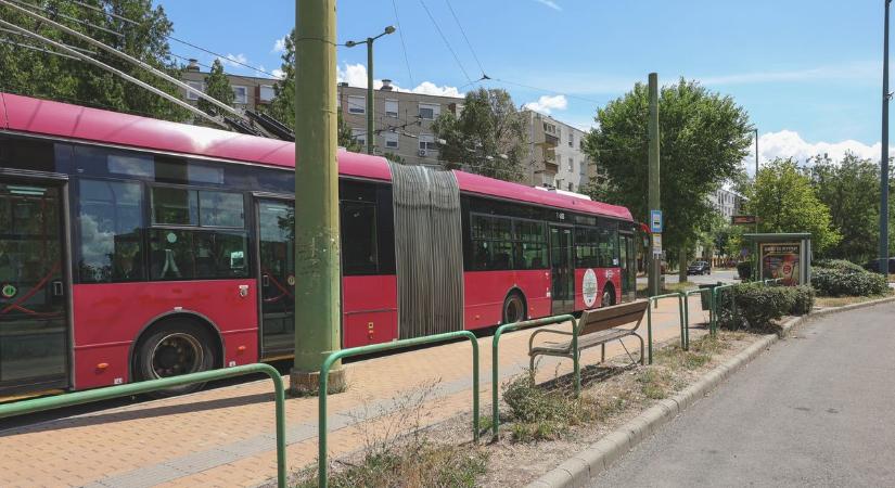 Évekkel ezelőtt felújították, most mégis panaszkodnak a helyiek – utánajártunk, valóban elhanyagolt-e a szegedi végállomás
