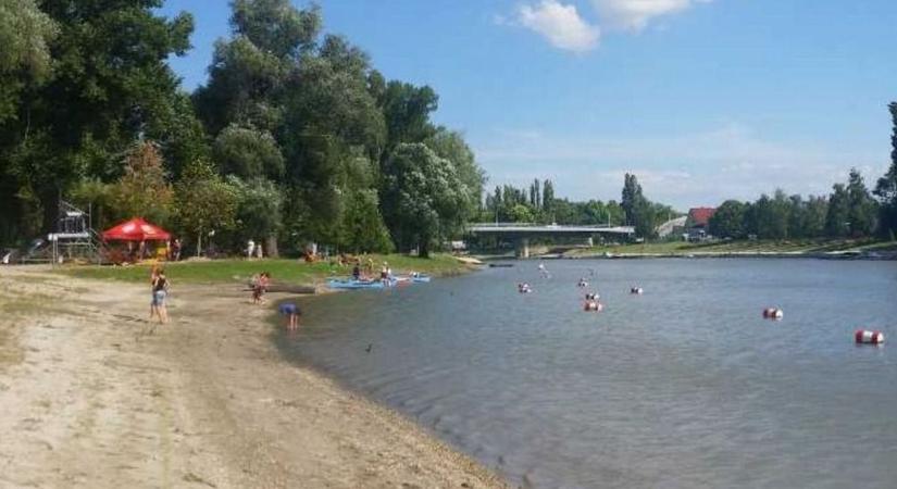 Csütörtökön bezárt, pénteken újranyitott a győri strand