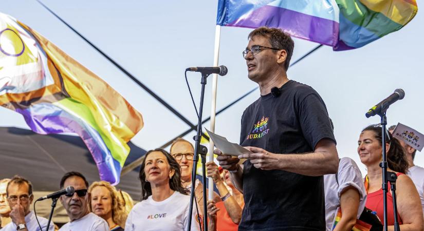 Karácsony Gergely megérkezett a Nemzeti Nyomozó Iroda épületébe, most hallgatják ki a Budapest Pride miatt