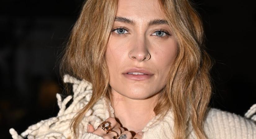 Néhány hónappal a budapesti lánykérés után felbontotta eljegyzését Paris Jackson