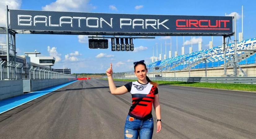 Mohácsi Zsófi is ott volt a balatoni Superbike versenyen