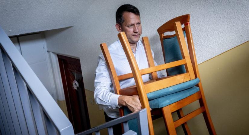 Gyermekvédelmi funkcióval bővül a 112-es segélyhívó, az államtitkár azt kéri, panasz esetén ide forduljanak az emberek, ne a sajtóhoz