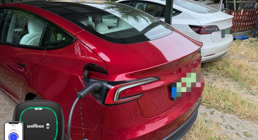 Kipróbáltuk a Wallbox Pulsar Plus okos otthoni EV-töltőt, ami napelemes rendszerekkel is használható!