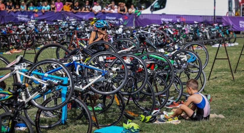Rengetegen indultak az idei SporTolna Triatlon Fesztiválon