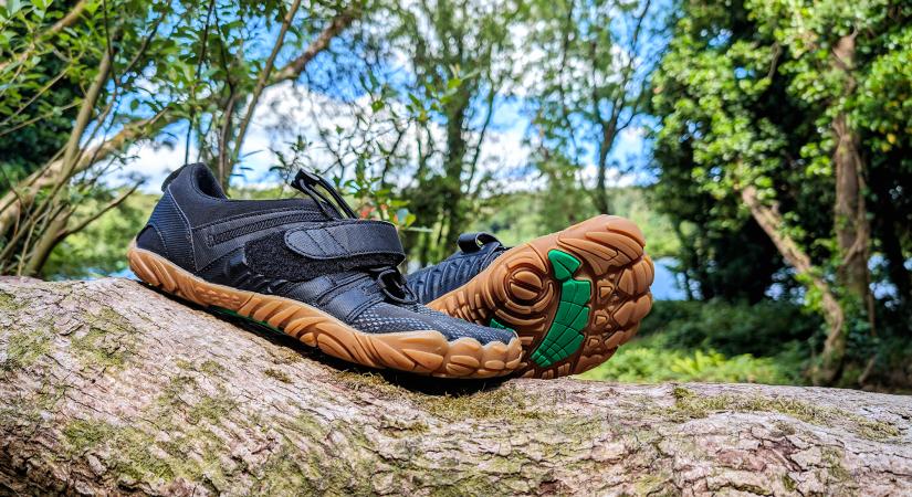 Ezt teszi a mezítlábas cipő a lábaddal – Barefoot az új divathóbort