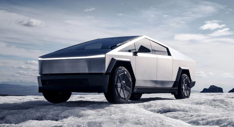 A Tesla eredeti alapítója csalódott, hogy Musk egy szemetes konténert csinált az autóból