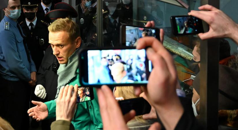 Kreml-szóvivő: „Mi történt? Letartóztatták Navalnijt Németországban? Nem tudok semmiről”