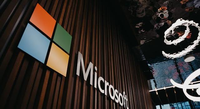 A Microsoft csatlakozik az EU generatív MI gyakorlati kódexéhez