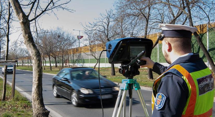 Traffipaxra felkészülni: egy hétig fokozott sebességellenőrzés az utakon