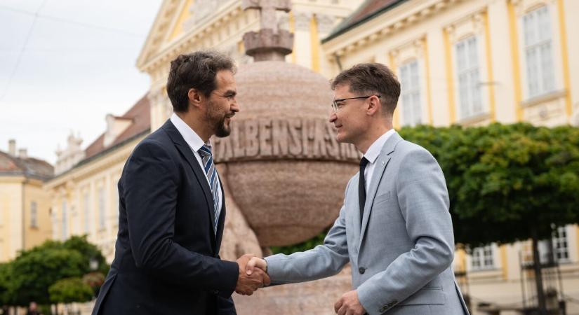 Nem vették figyelembe a társulat véleményét – Dolhai Attila színigazgató lett