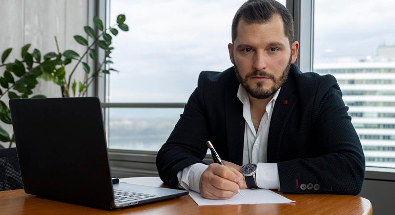 Tóth György: forró nyár, hűvös kassza?