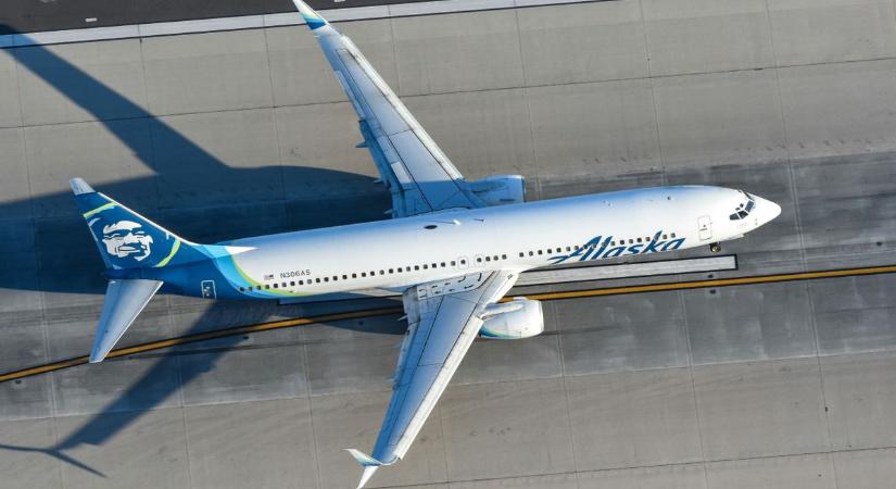 Beperelte a Boeinget az Alaska Airlines négy dolgozója