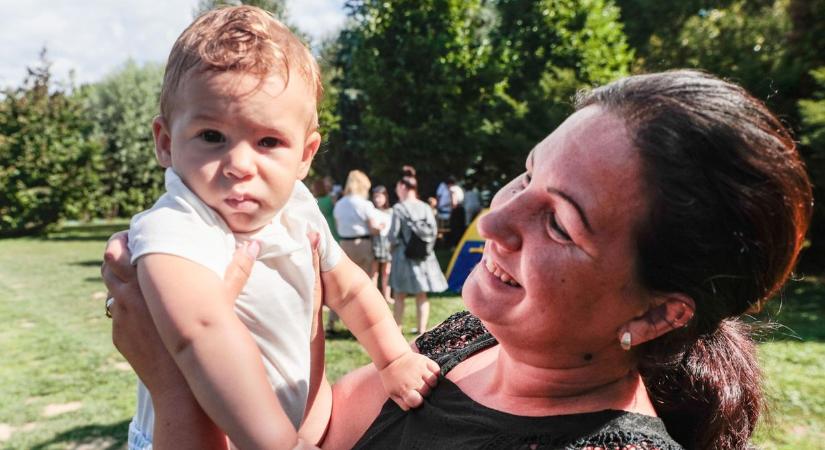 Az anyatejes táplálás világnapja alkalmából hívták ünnepségre a családokat