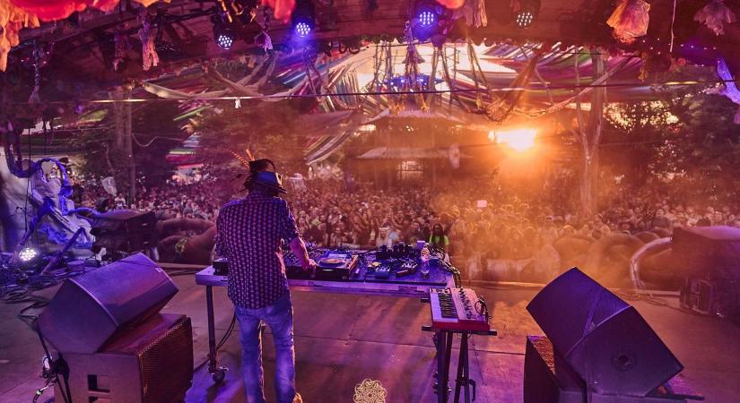 Ozora 2025: negyven fok, világbéke és huszonötezer látogató