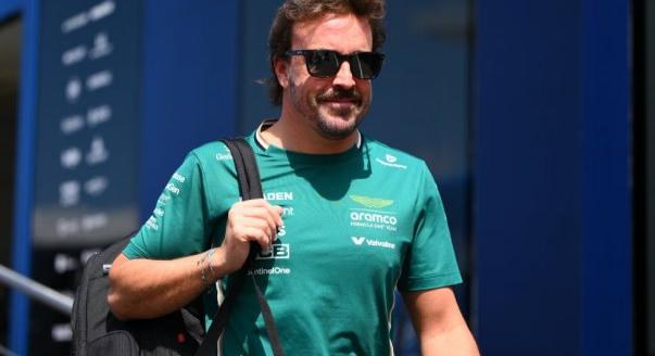 Alonso visszaül az Astonba a második edzéstől