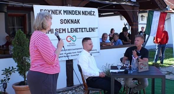 Buzizott és a sírján taposó migránsok miatt aggódott a Magyar Pétert számonkérő helyi Fidesz-alelnök