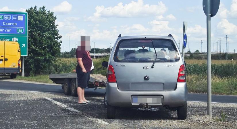 Két autó ütközött a szokásos kereszteződésben Szombathelyen - fotók