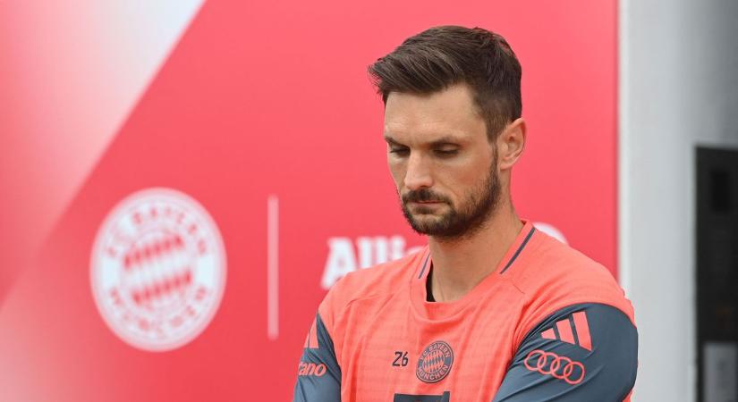 Tragikus hírt közölt a Bayern München játékosa: elhunyt hatéves kisfia