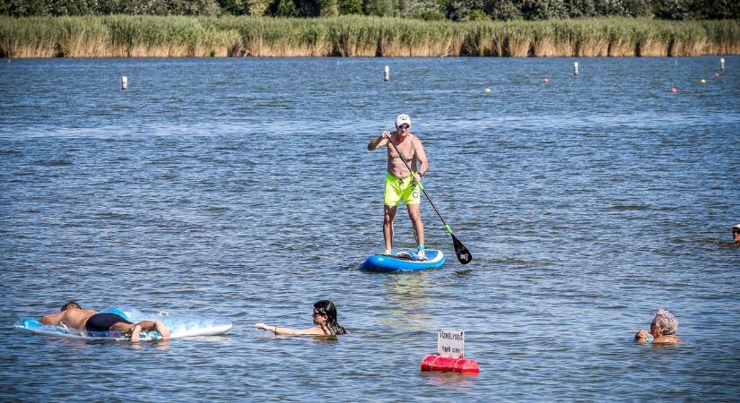 Nem kell hőség, így is épp elég jó idő van a strandoláshoz – fotók!