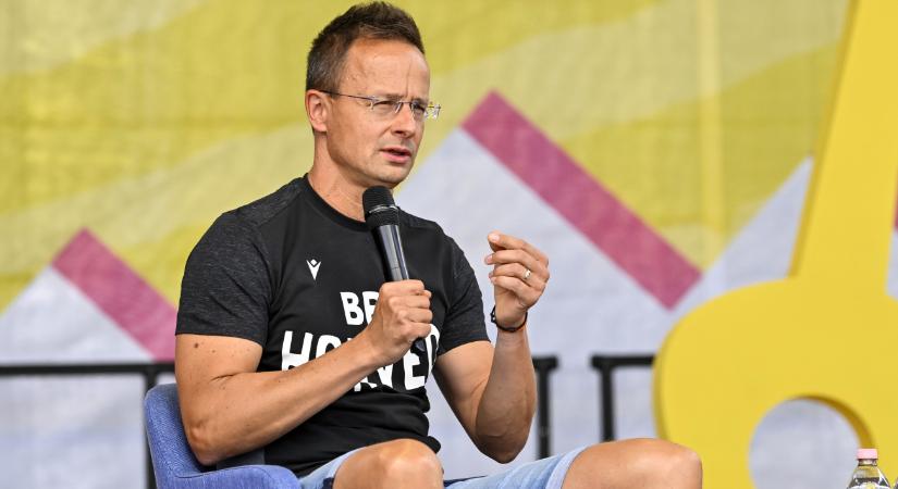 Szijjártó Péter: ne nézzenek már hülyének minket