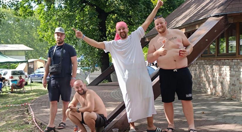 Döbbent: ennyi Volskwagen egy helyen!