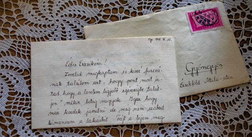 Szívszorító történetet rejt az elhagyatott ház: Egy letűnt kor és egy gyöngyösi hölgy emlékei a fotókon
