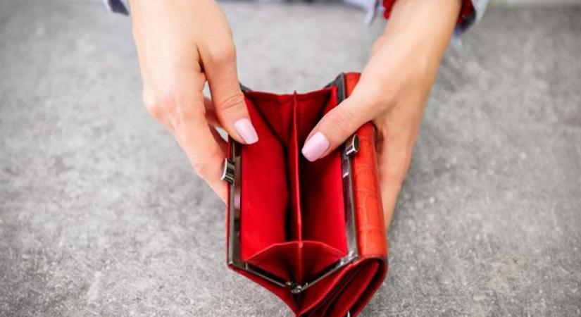Ez a pénztárcaszín mágnesként vonzza a pénzügyi problémákat – neked is ilyen van?